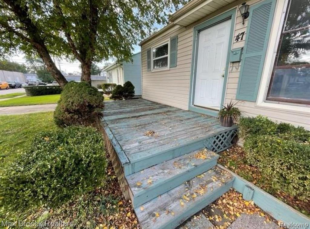 47 E Barrett Avenue, Madison Heights, MI 48071 — Photo 2