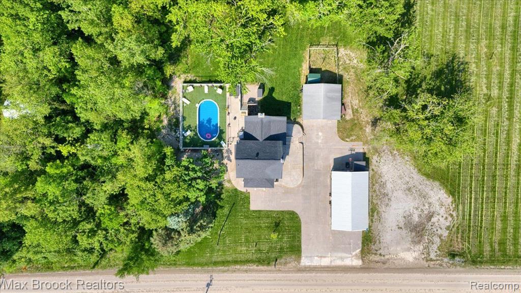 8360 Parker, Saline, MI 48176 — Photo 40
