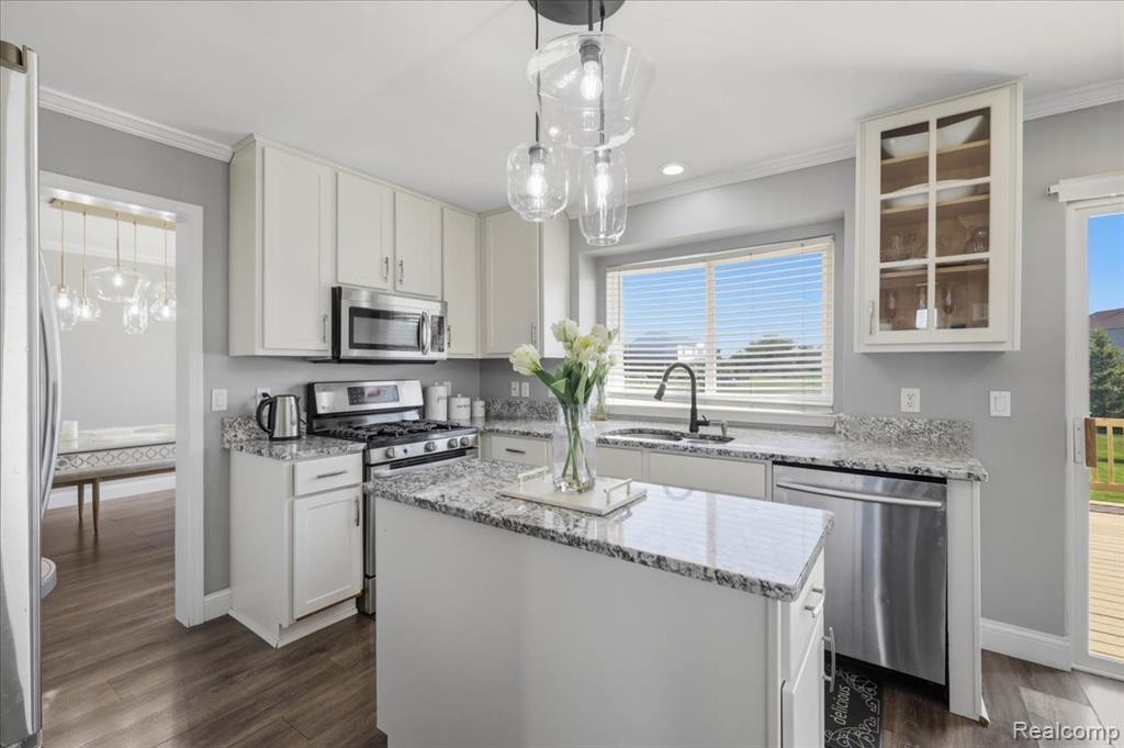 4748 Sherwood Circle, Canton, MI 48188 — Photo 18