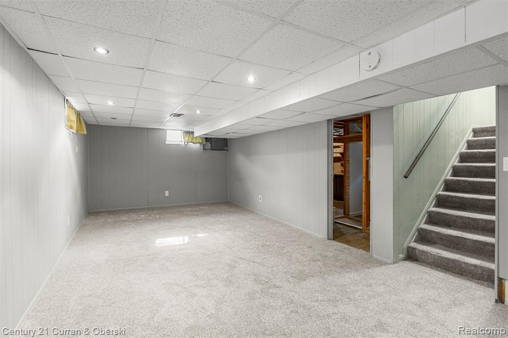 9299 Becker Avenue, Allen Park, MI 48101 — Photo 30