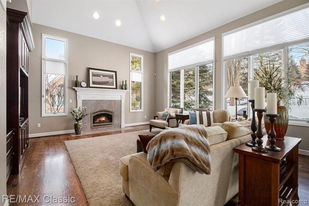 1073 WINDING WAY Court, Milford, MI 48381 — Photo 11