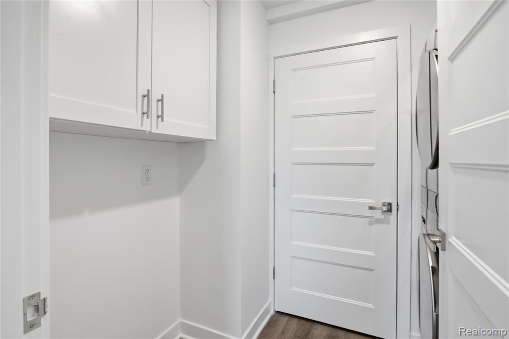 166 Oak Street, 309, Wyandotte, MI 48192 — Photo 14