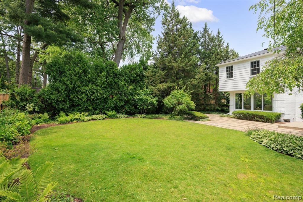 33 Oxford Boulevard, Pleasant Ridge, MI — Photo 84