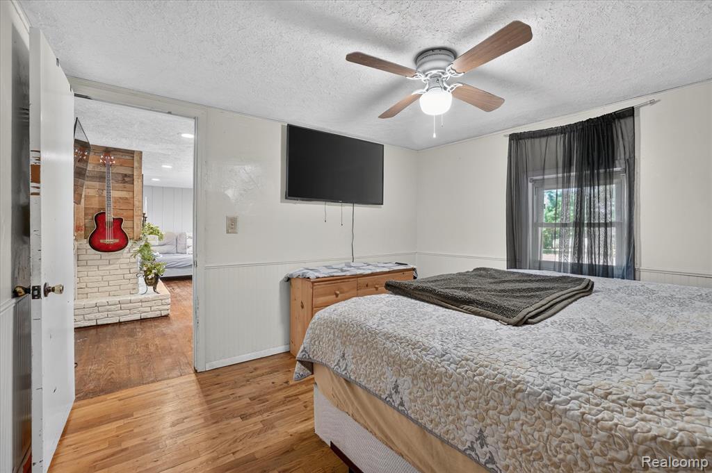 508 Deland Road, Flushing, MI 48433 — Photo 18