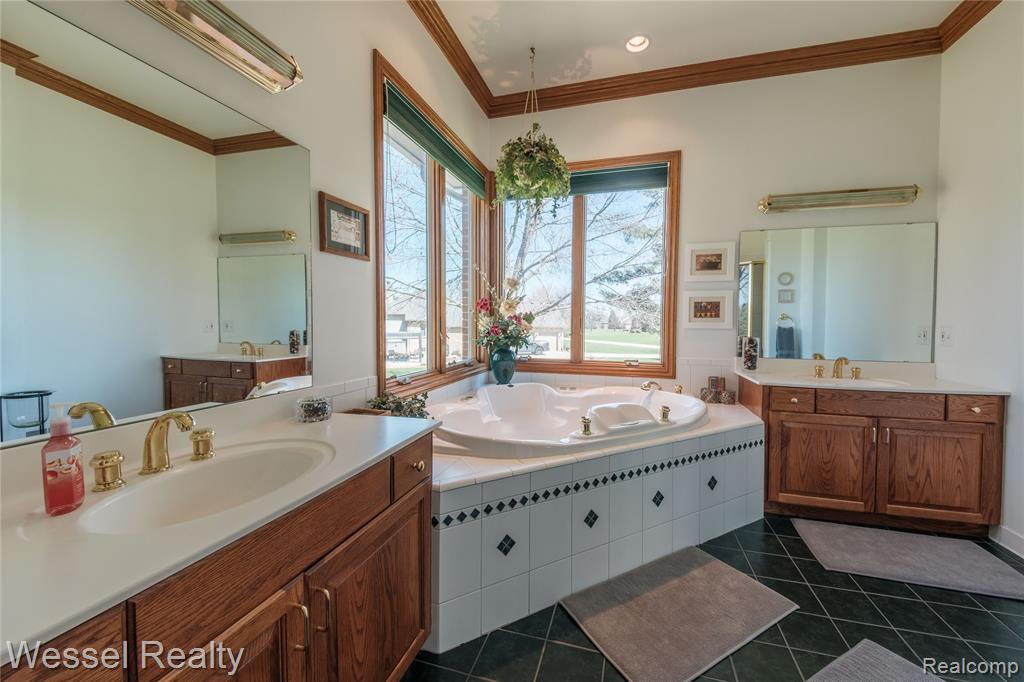 9805 Cranbrook Court, Romeo, MI 48065 — Photo 23