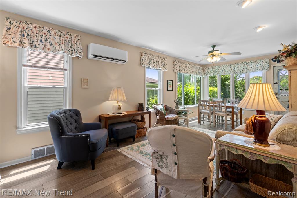 4044 Fieldview Avenue, West Bloomfield, MI 48324 — Photo 23