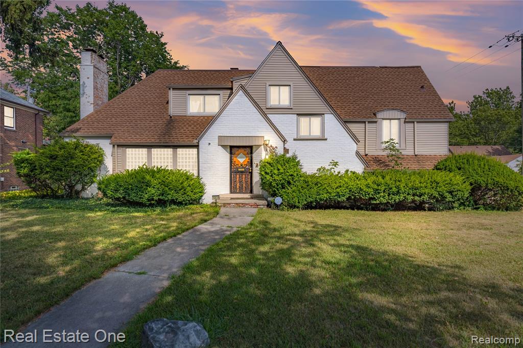 10035 W Outer Drive