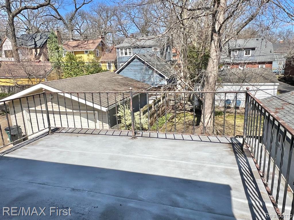 426 W WOODLAND Street, Ferndale, MI 48220 — Photo 16