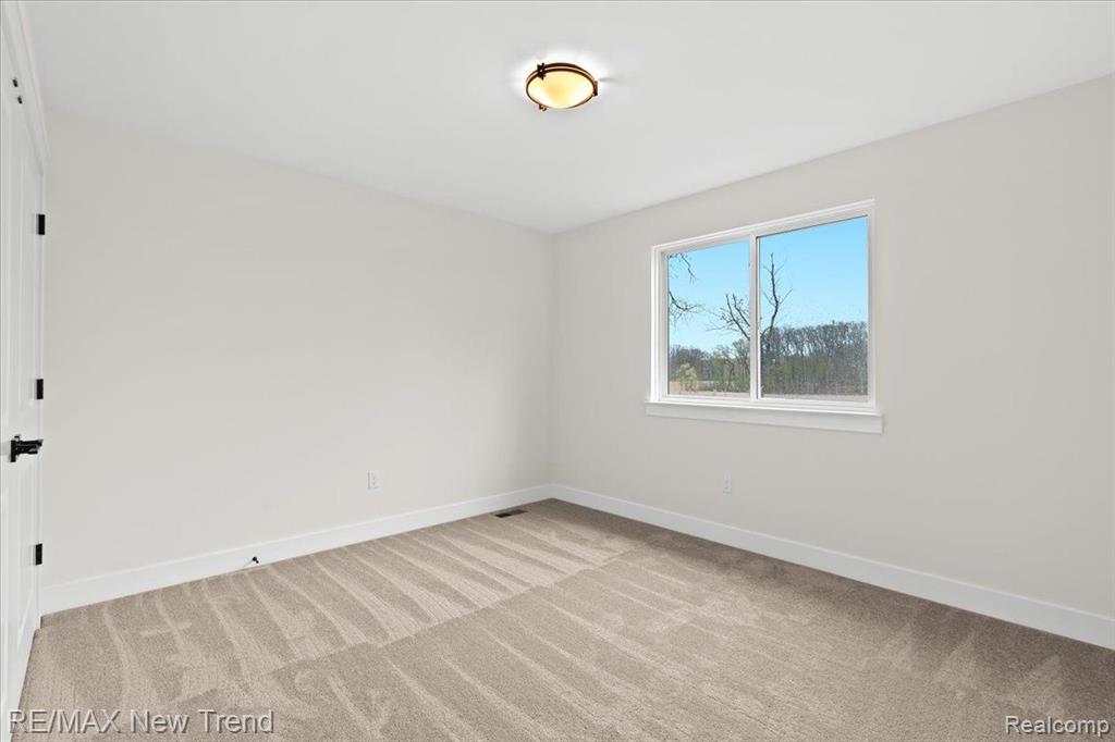 7833 Trailside Court, West Bloomfield, MI 48323 — Photo 26