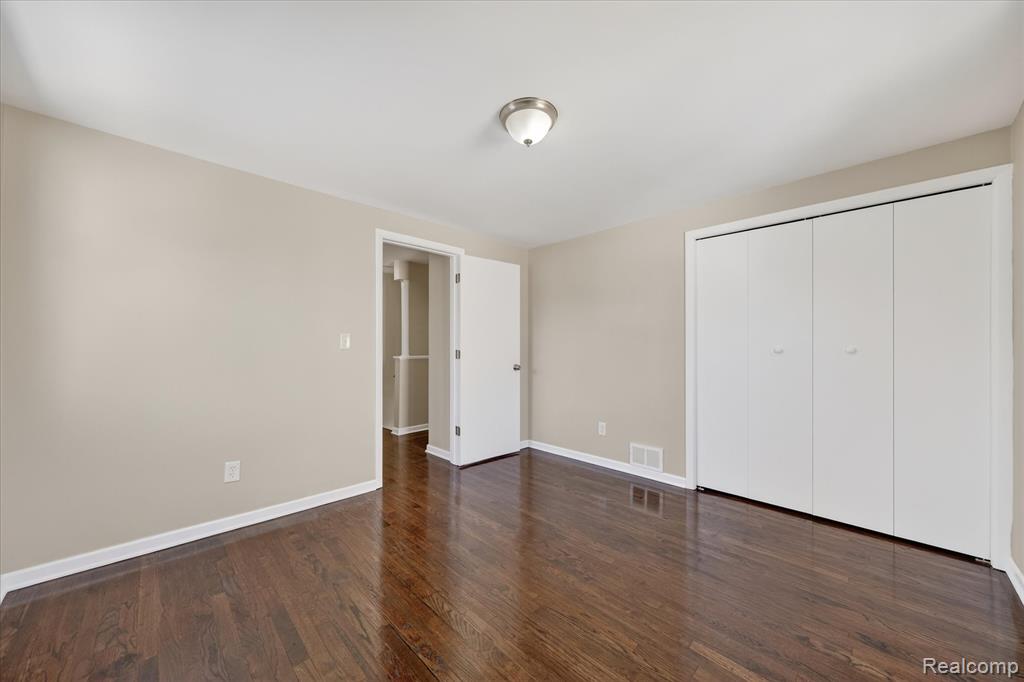 16844 Shaftsbury Avenue, Detroit, MI 48219 — Photo 28