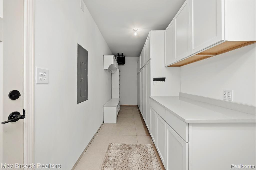 5316 CENTERBROOK Drive, West Bloomfield, MI — Photo 44