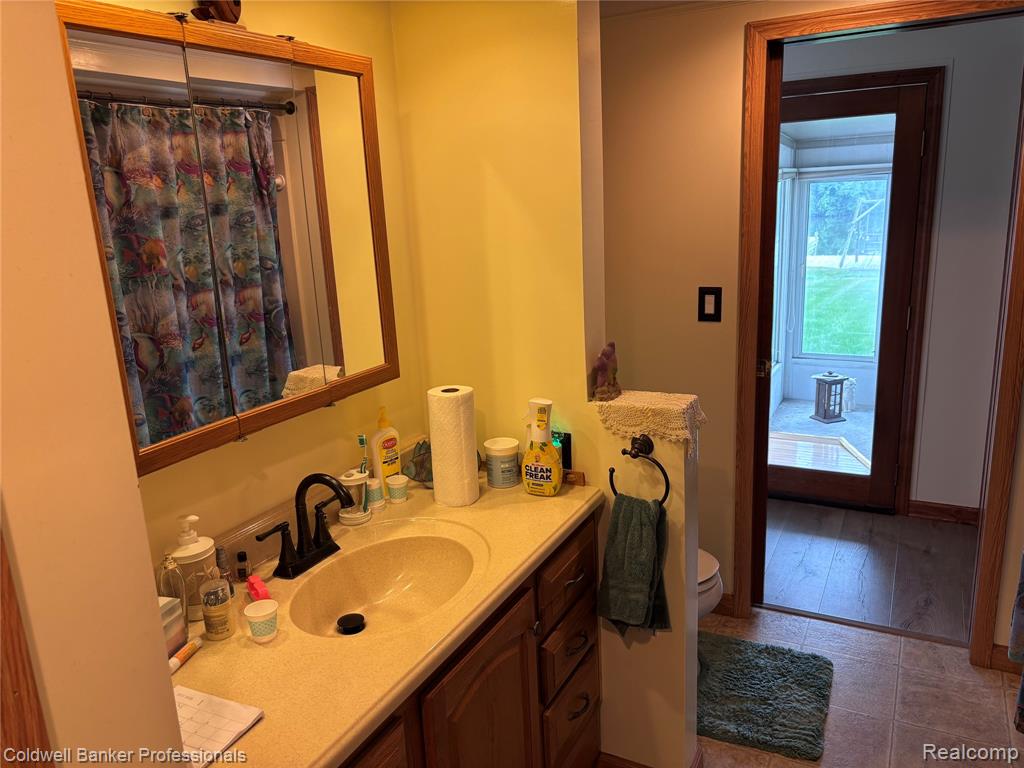 39883 Duluth Street, Harrison Township, MI — Photo 36