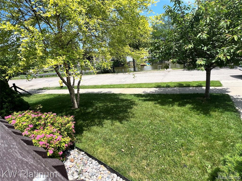 514 S Belle River Avenue, Marine, MI — Photo 20