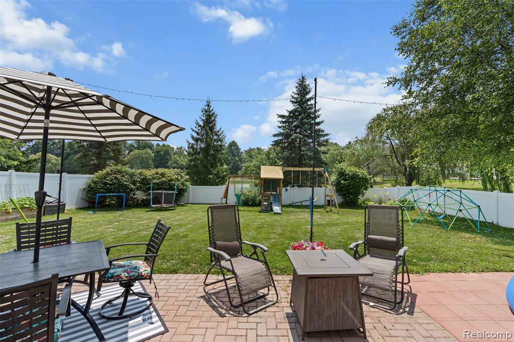 7168 Roxbury Drive, Ypsilanti, MI 48197 — Photo 30