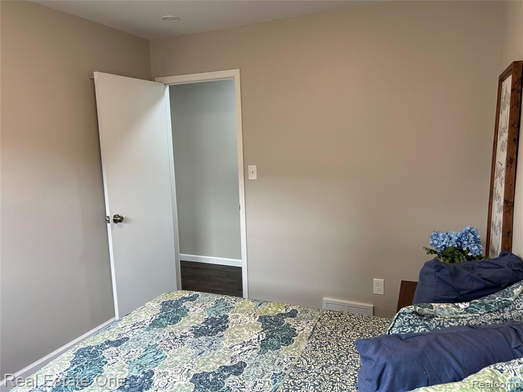 669 Highland Avenue, Lincoln Park, MI 48146 — Photo 19