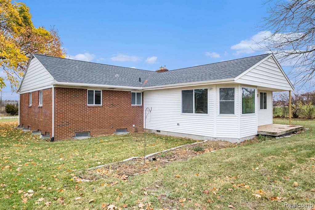 7033 BEECHER Road, Flint, MI 48532 — Photo 28