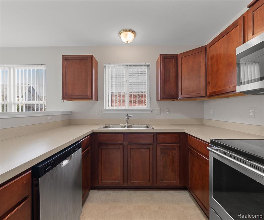 4090 Brighton Lane, 91, Canton, MI 48188 — Photo 24