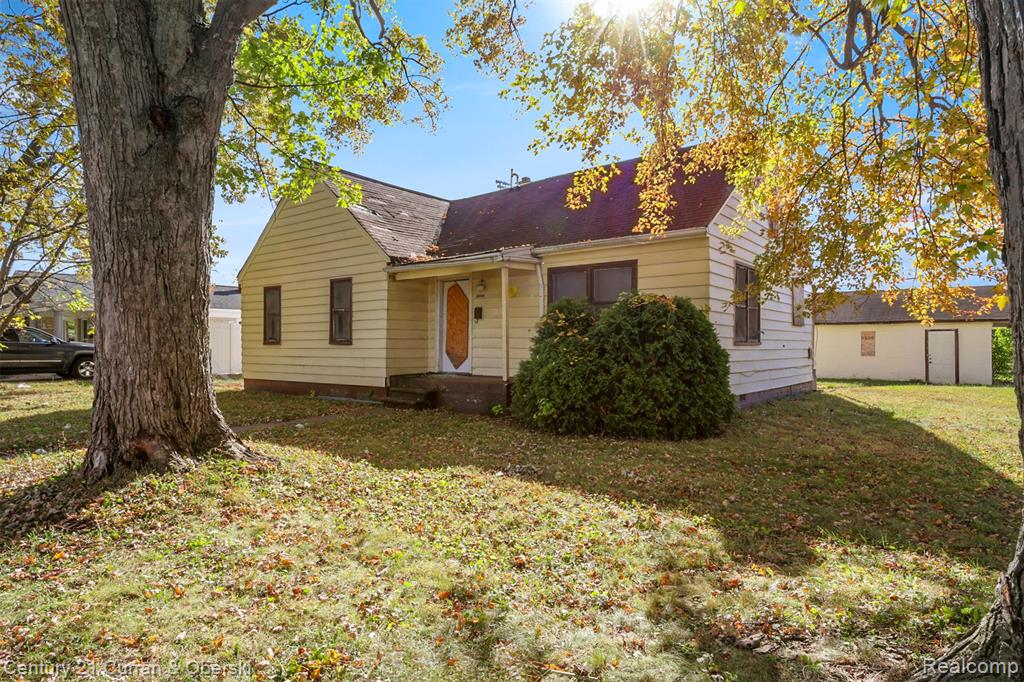 24541 Hass Street, Dearborn Heights, MI 48127 — Photo 3