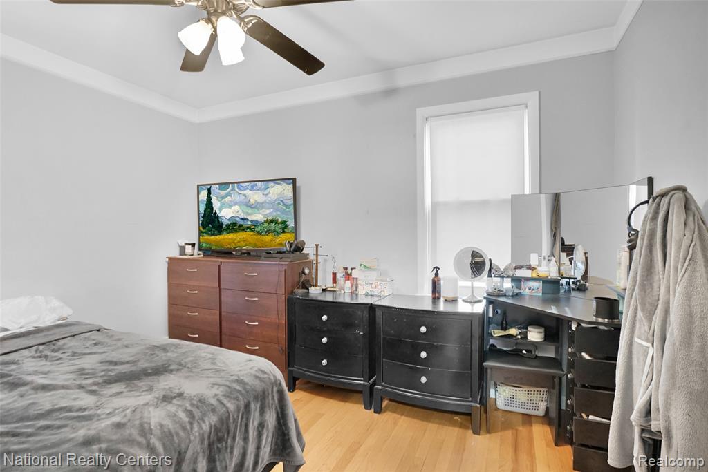 951 E Garfield Avenue, Hazel Park, MI 48030 — Photo 9
