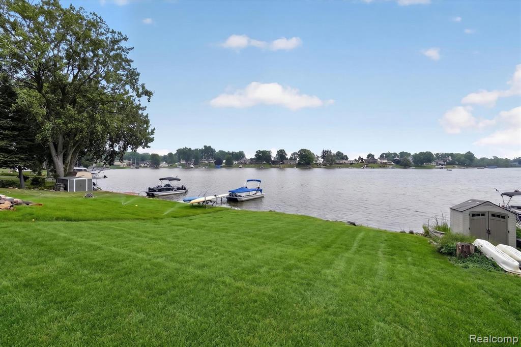 3429 Rolston Road, Fenton, MI 48430 — Photo 51