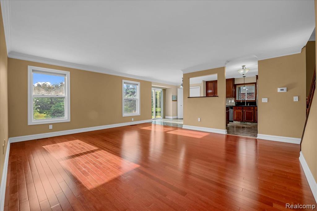 673 Ethan Drive, Westland, MI — Photo 8