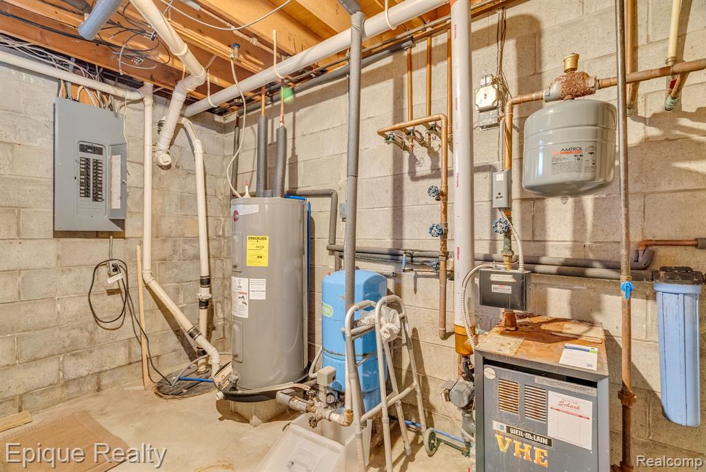 1962 INDIANWOOD Trail, West Branch, MI 48661 — Photo 50