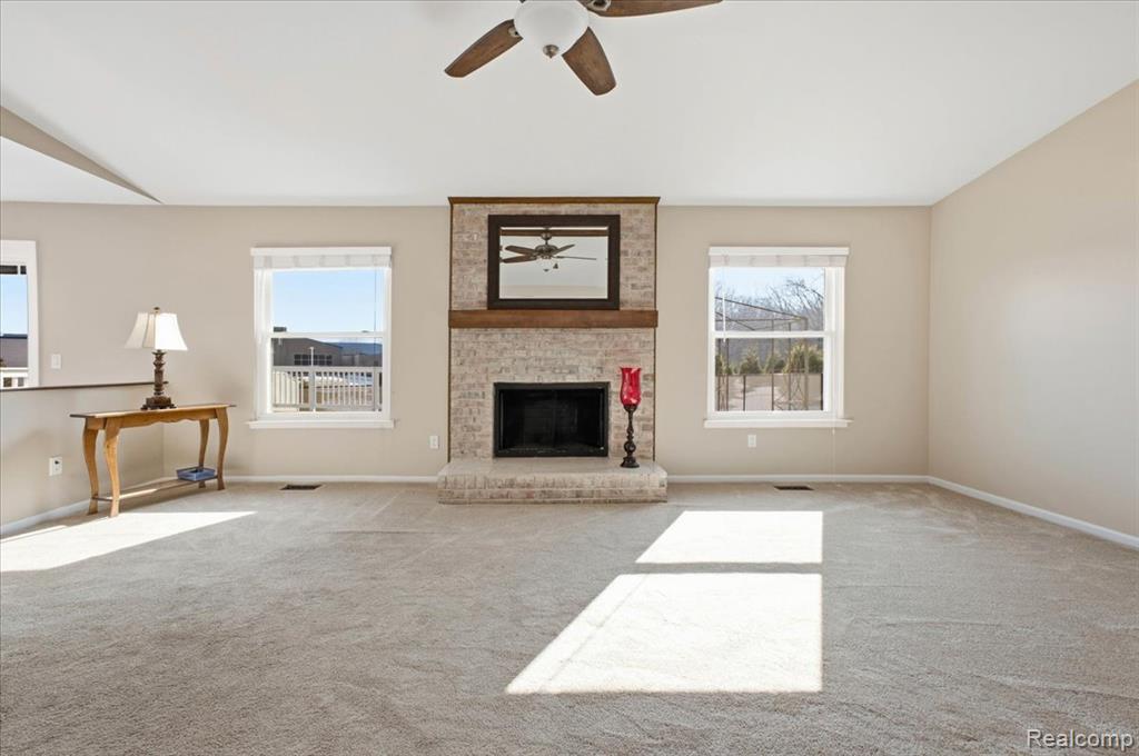 6042 Barker Avenue, Waterford, MI 48329 — Photo 5