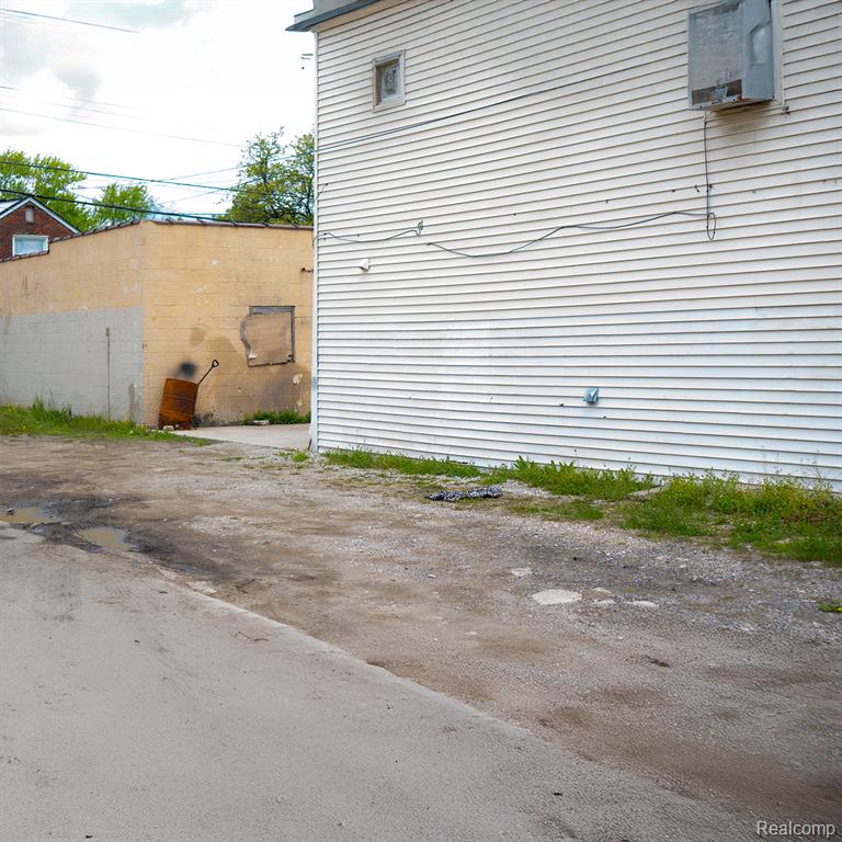 19510 W Warren Avenue, Detroit, MI 48228 — Photo 16