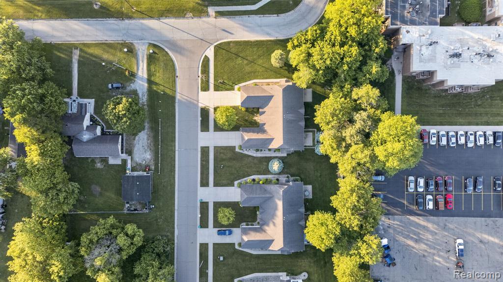 100 Aberdeen Drive, 36, Flushing, MI 48433 — Photo 51