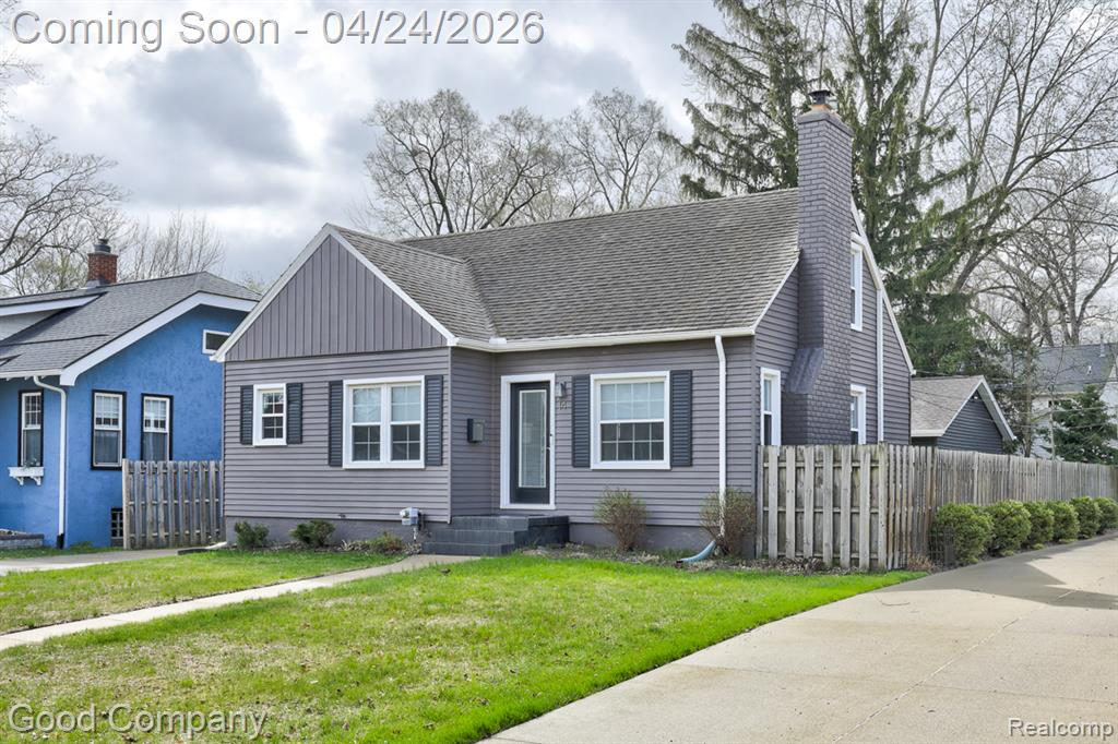 14 Kensington Boulevard, Pleasant Ridge, MI — front exterior