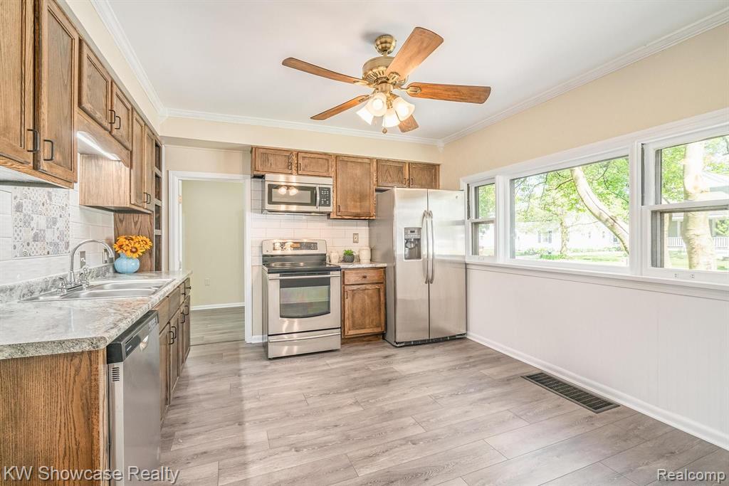 71 W Wabash Avenue, Belleville, MI 48111 — Photo 7