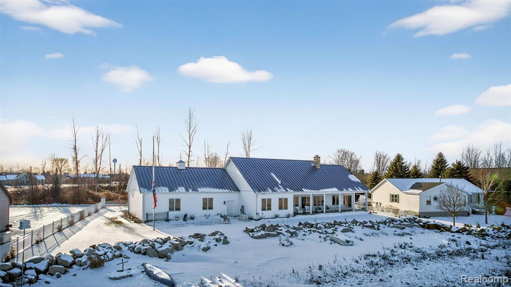 5110 Shorefront Lane, MI — Photo 45