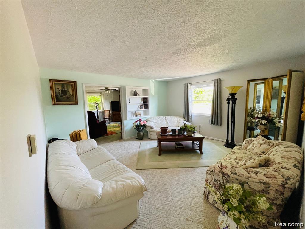 11424 W Corunna Road, Lennon Vlg, MI 48449 — Photo 10