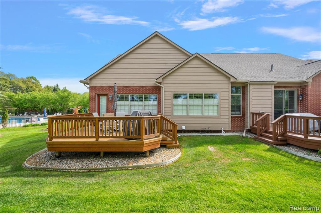 6912 Stonewood Place, 44, Clarkston, MI — Photo 7