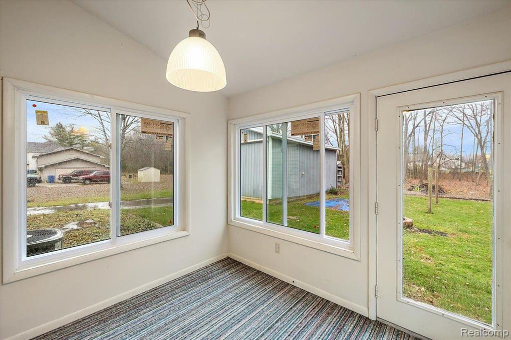 7139 Redmond Street, Waterford, MI 48327 — Photo 26