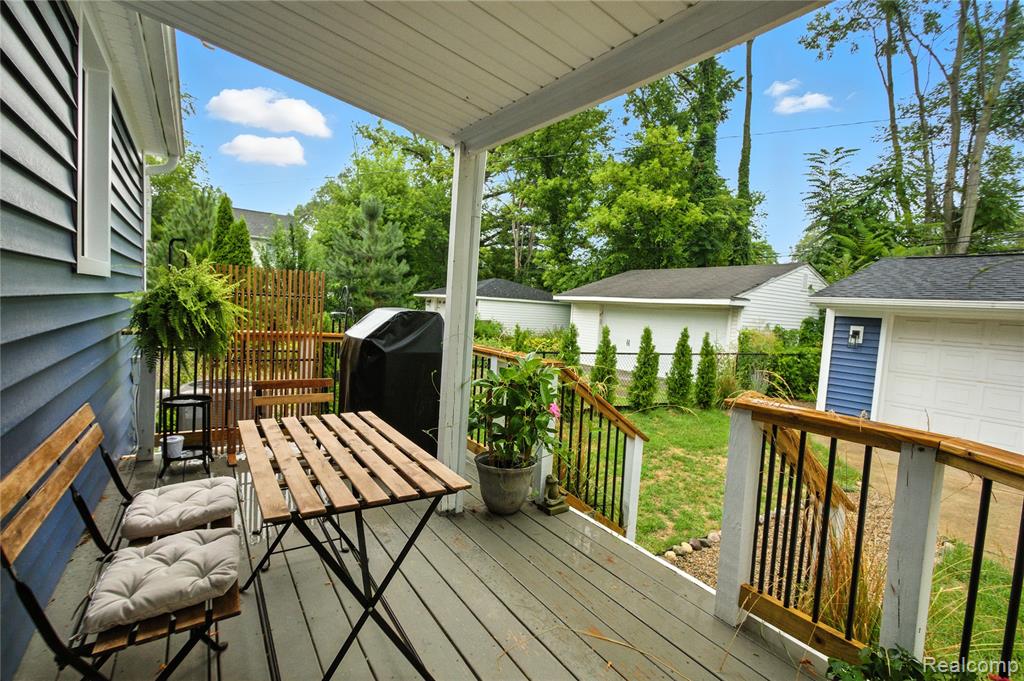 526 Notre Dame Street, Grosse Pointe, MI 48230 — Photo 33
