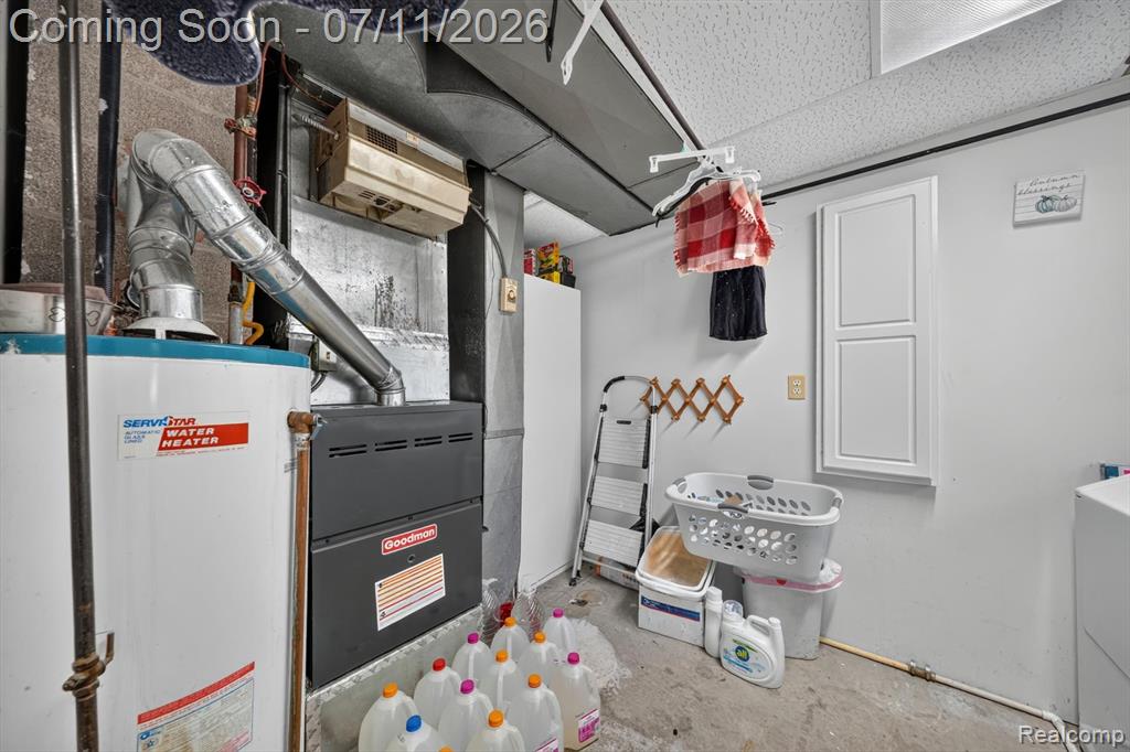 4430 N Center Road, Flint, MI 48506 — Photo 40
