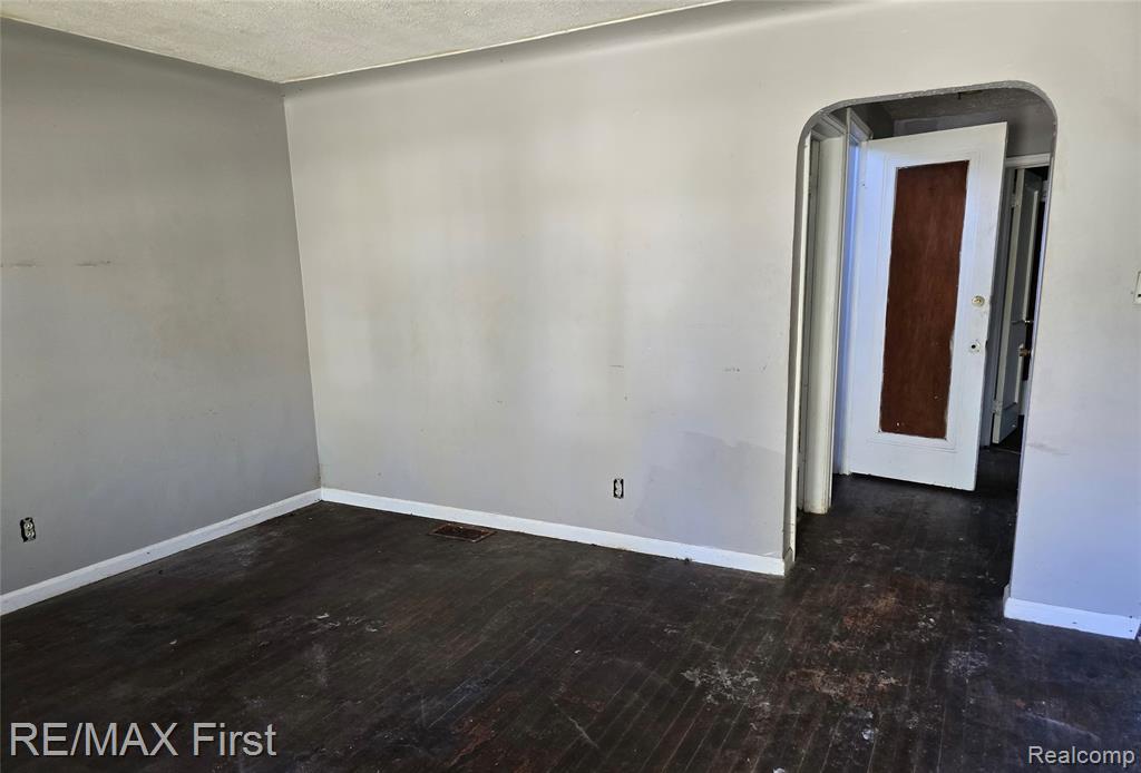 9003 Archdale Street, Detroit, MI 48228 — Photo 9