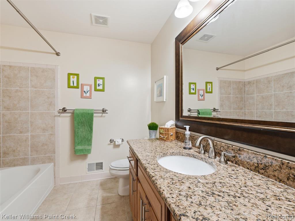 101 Willow Lake Drive, Oxford, MI 48371 — Photo 36