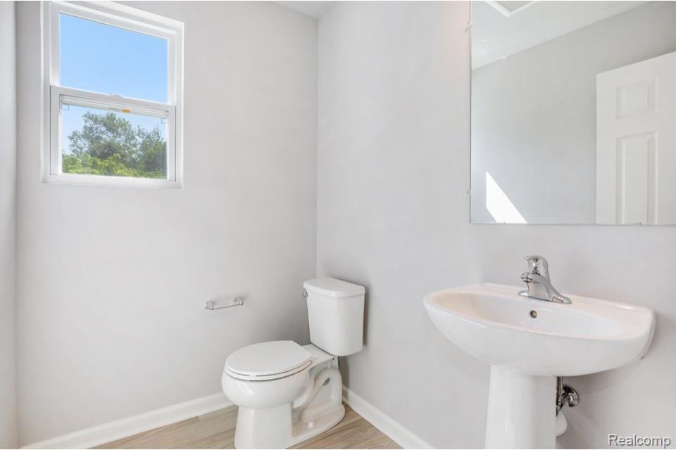 6122 Sage Court, Grand Blanc, MI 48439 — Photo 12