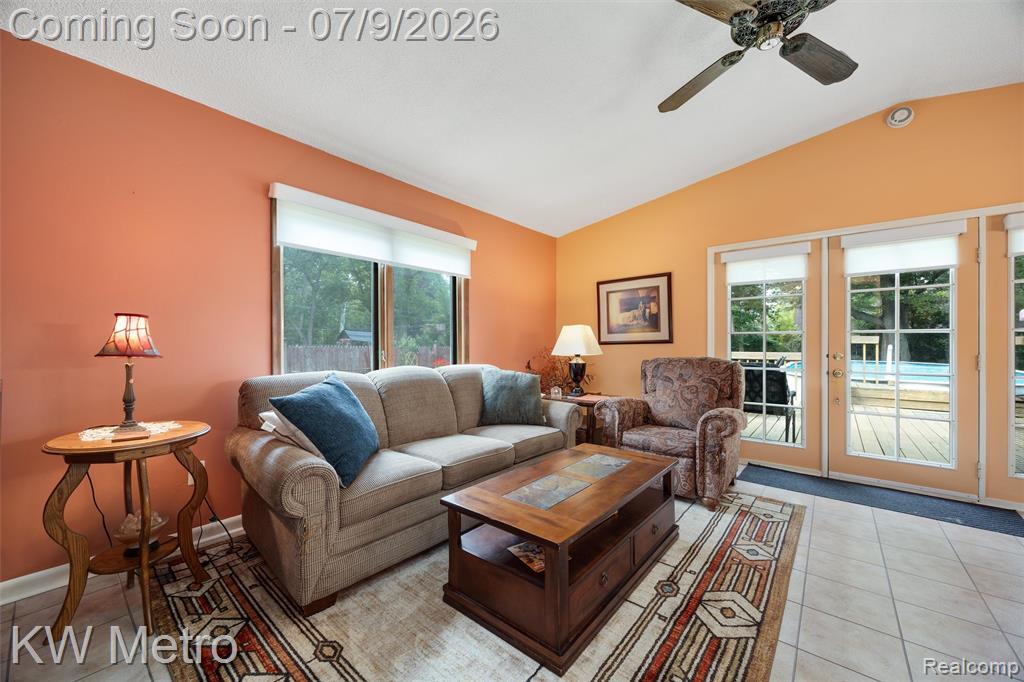 20665 Woodcrest Street, Harper Woods, MI 48225 — Photo 28