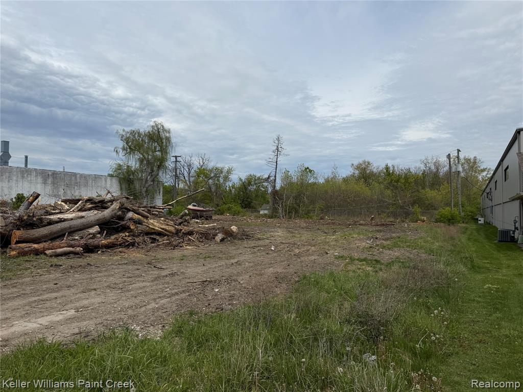 22477 15 Mile Road, Clinton Twp, MI 48035 — Photo 3