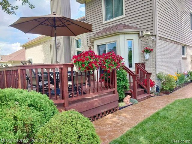 51161 BLUE SPRUCE Drive, Macomb, MI 48042 — Photo 8
