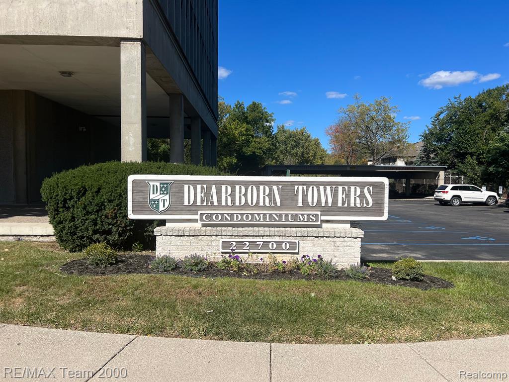 22700 GARRISON Street, 206, Dearborn, MI 48124 — Photo 2