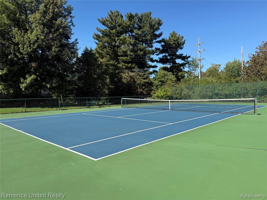 7429 Pine Vista Drive, Brighton, MI 48116 — Photo 53