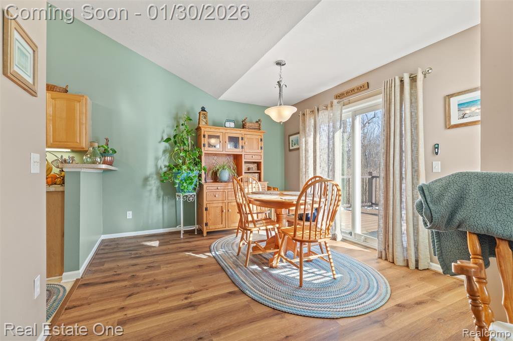 5481 Greenway Drive, 79, Trenton, MI 48183 — Photo 10