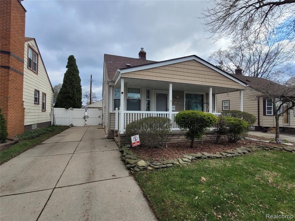 2108 McLain Avenue, Lincoln Park, MI, 48146