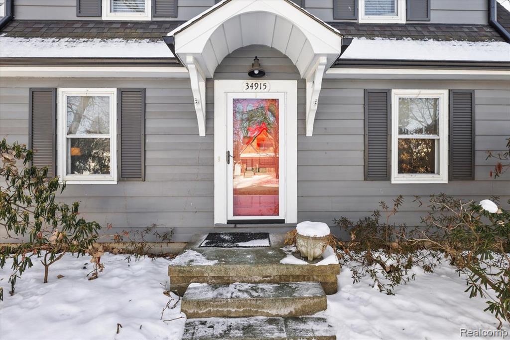 34915 Chestnut Street, Wayne, MI, 48184