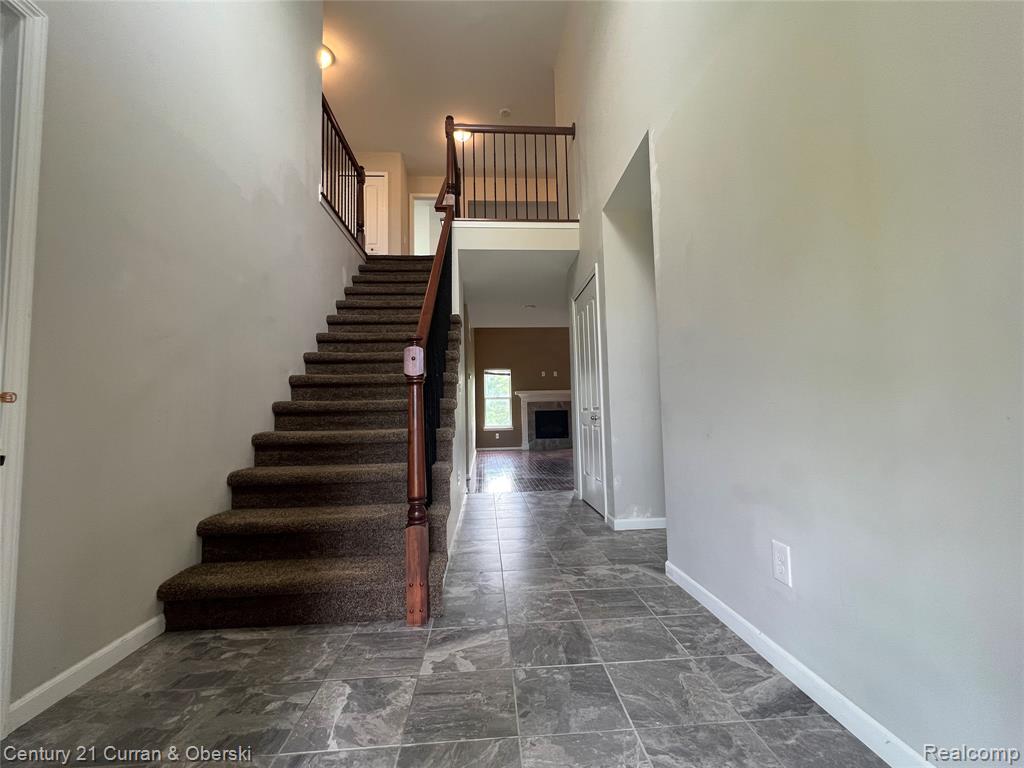 3493 Silver Stone Drive, Milford, MI 48380 — Photo 2