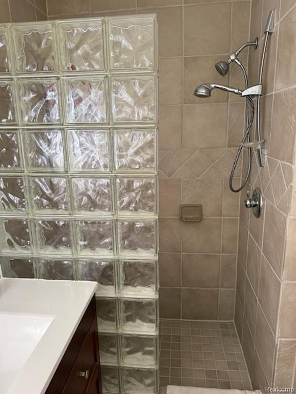 37805 Maplehill Street, Harrison Township, MI — Photo 12